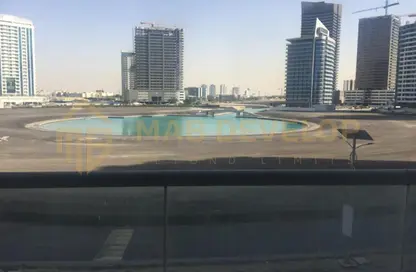 شقة - غرفة نوم - 2 حمامات للايجار في تفريعة القنال 1 - أبراج الجولف - مدينة دبي الرياضية - دبي