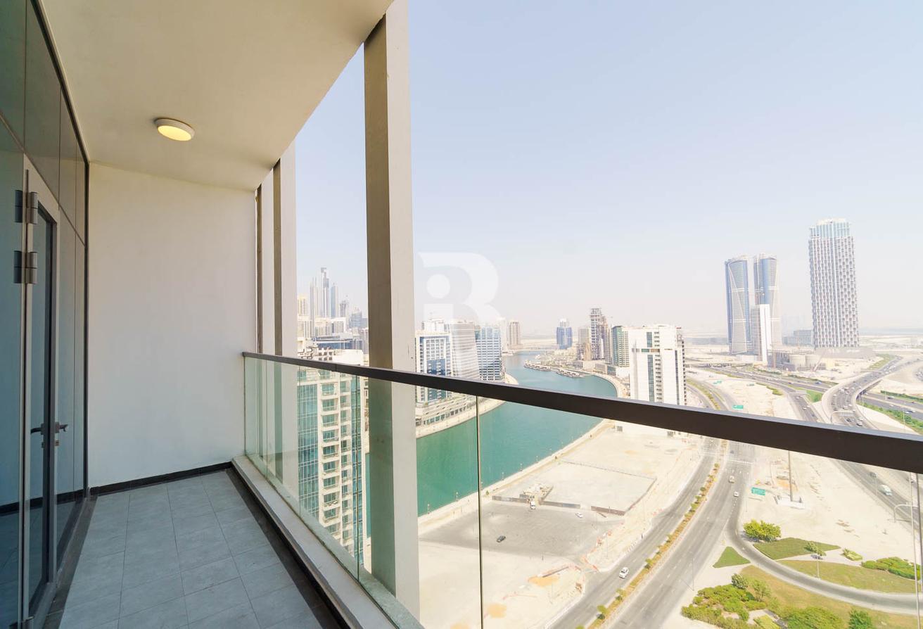 HIGH FLOOR UNIT | SPACIOUS LAYOUT | BURJ VIEWS photo 2