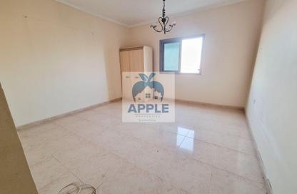 Apartment - Studio - 1 Bathroom for rent in Muwailih Building - Muwaileh - Sharjah