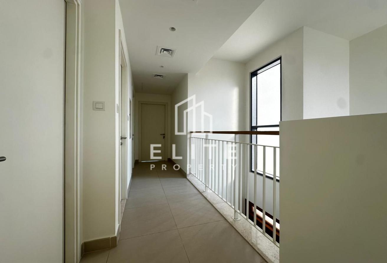 Cameltrack | | Upgraded | Close to Amenities photo 12