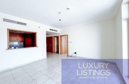 Apartment - 1 - 1 for rent in The Links East Tower - The Links - The Views - Dubai