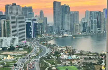 شقة - 2 غرف نوم - 3 حمامات للبيع في المجاز 2 - المجاز - الشارقة