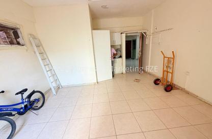 Apartment - Studio - 1 for rent in Rolla Square - Rolla Area - Sharjah