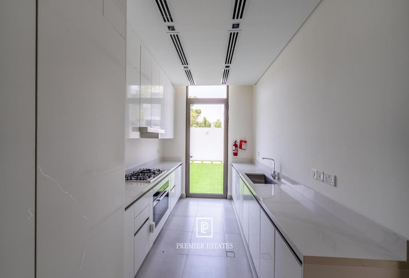 Luxury Villa | Private Pool | District One Living photo 5
