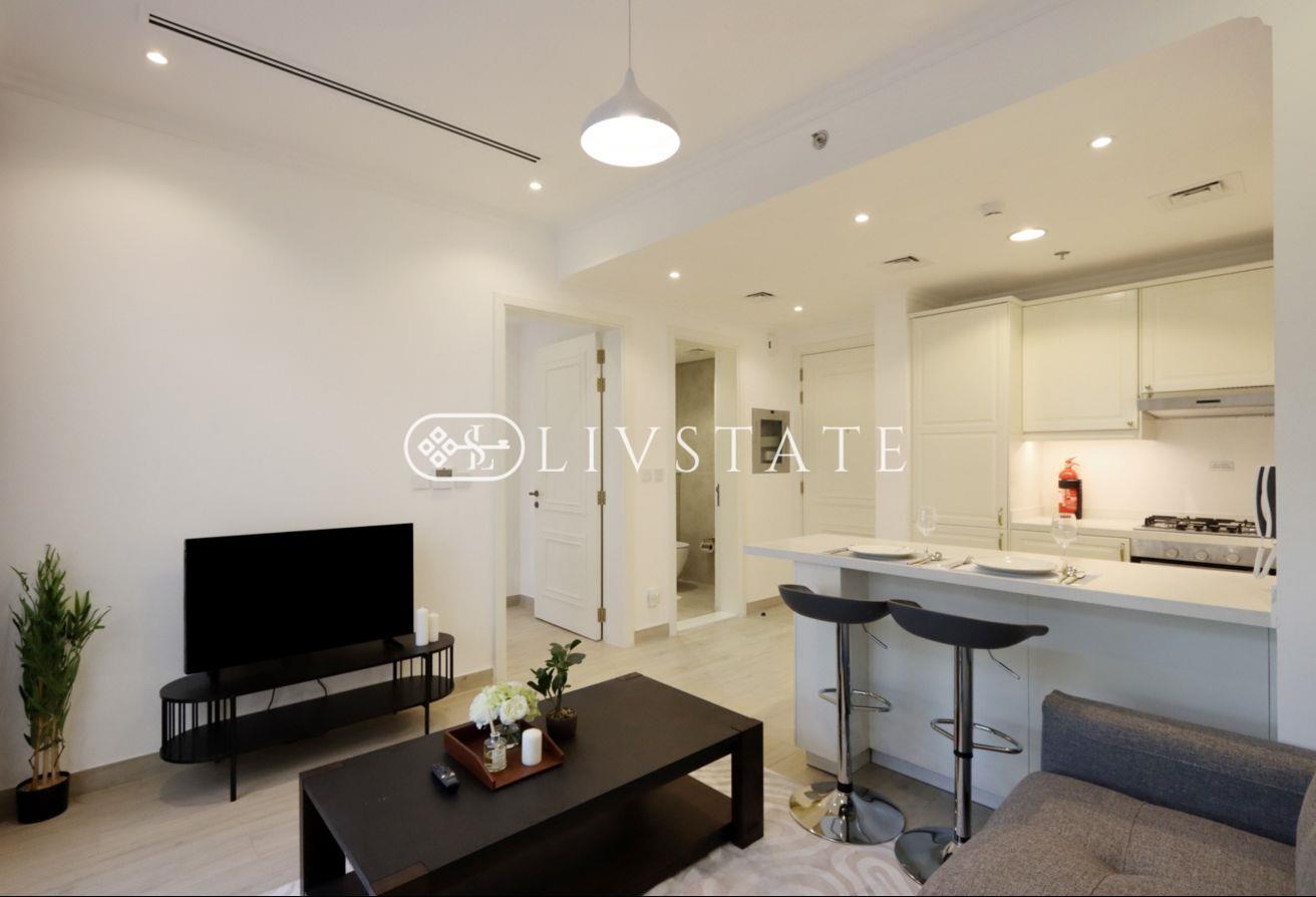 Large Balcony | Spacious Layout | ParkView photo 8