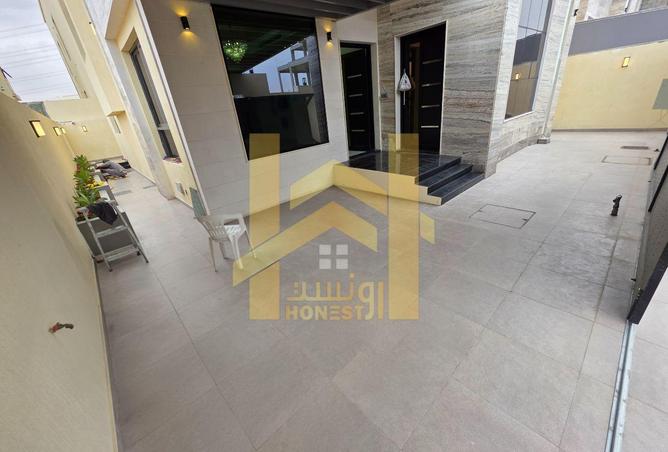 53166079 - Property Image 2