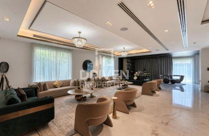 Villa - 6 - 6 for sale in District 2 - Jumeirah Park - Dubai