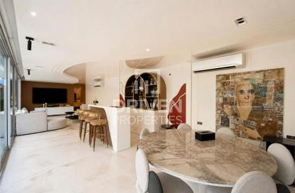 Villa - 6 - 6 for sale in District 2 - Jumeirah Park - Dubai Villa - 6 - 6 for sale in District 2 - Jumeirah Park - Dubai