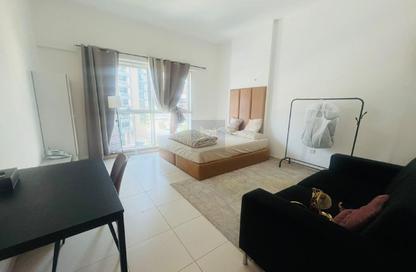 Apartment - Studio - 1 for rent in Cascades Tower - Dubai Marina - Dubai Apartment - Studio - 1 for rent in Cascades Tower - Dubai Marina - Dubai