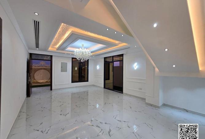 83210943 - Property Image 3