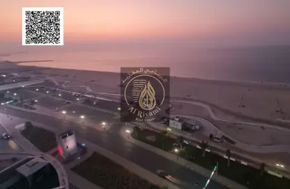 Apartment - 3 Bedrooms - 3 Bathrooms for rent in Corniche Tower - Ajman Corniche Road - Ajman