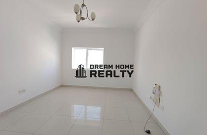 Apartment - Studio - 1 Bathroom for rent in Al Khan 9 building - Al Khan - Sharjah