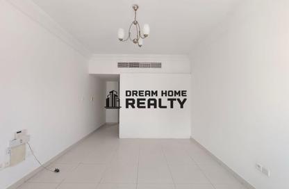Apartment - Studio - 1 Bathroom for rent in Al Khan 9 building - Al Khan - Sharjah