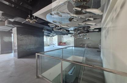 Shop - Studio - 2 for rent in Bay Central Tower East - Bay Central - Dubai Marina - Dubai