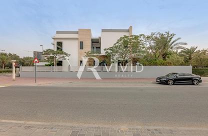 Villa - 4 Bedrooms - 5 Bathrooms for sale in Circle Villas - Jumeirah Village Circle - Dubai