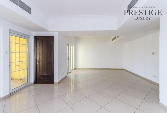 71130482 - Property Image 3