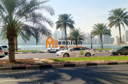 Show Room - Studio - 2 Bathrooms for rent in Al Majaz Tower - Al Majaz - Sharjah