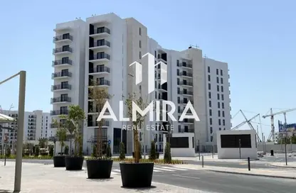 Apartment - 1 Bedroom - 2 Bathrooms for sale in Waters Edge - Yas Island - Abu Dhabi