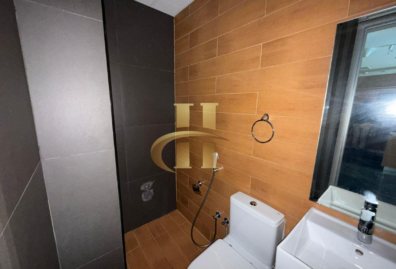 Luxury 1 BHK | BBQ Area | Vacant photo 7