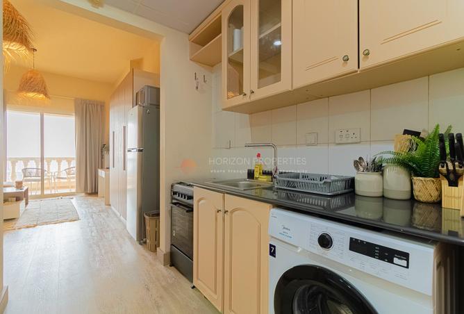 56125987 - Property Image 3