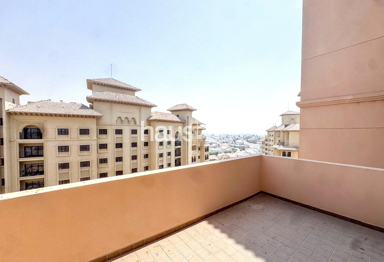 Open and Covered Terraces | Prime Location | 4 Bed photo 2