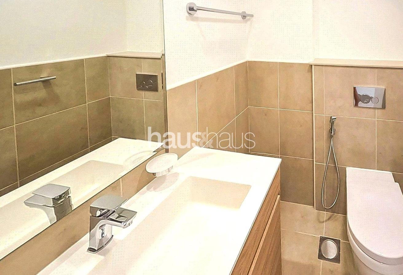 Open and Covered Terraces | Prime Location | 4 Bed photo 14