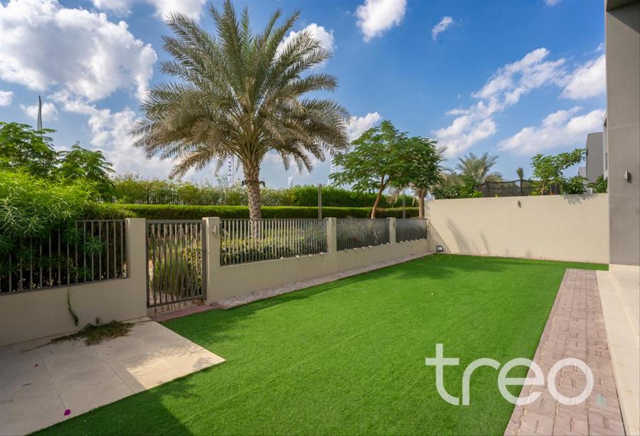 Vacant now | Unfurnished | Landscaped photo 17