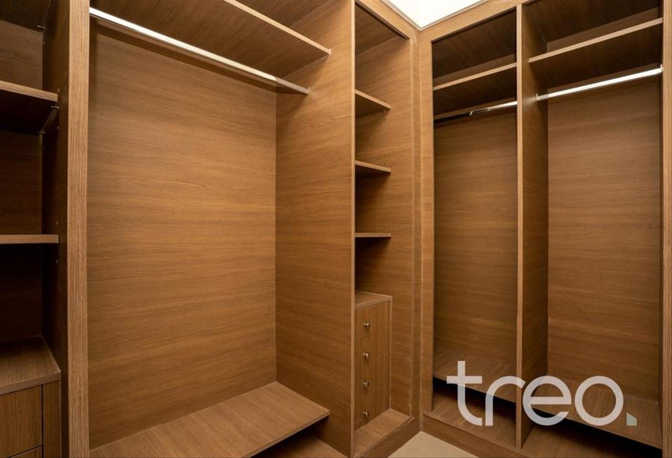 Vacant now | Unfurnished | Landscaped photo 10
