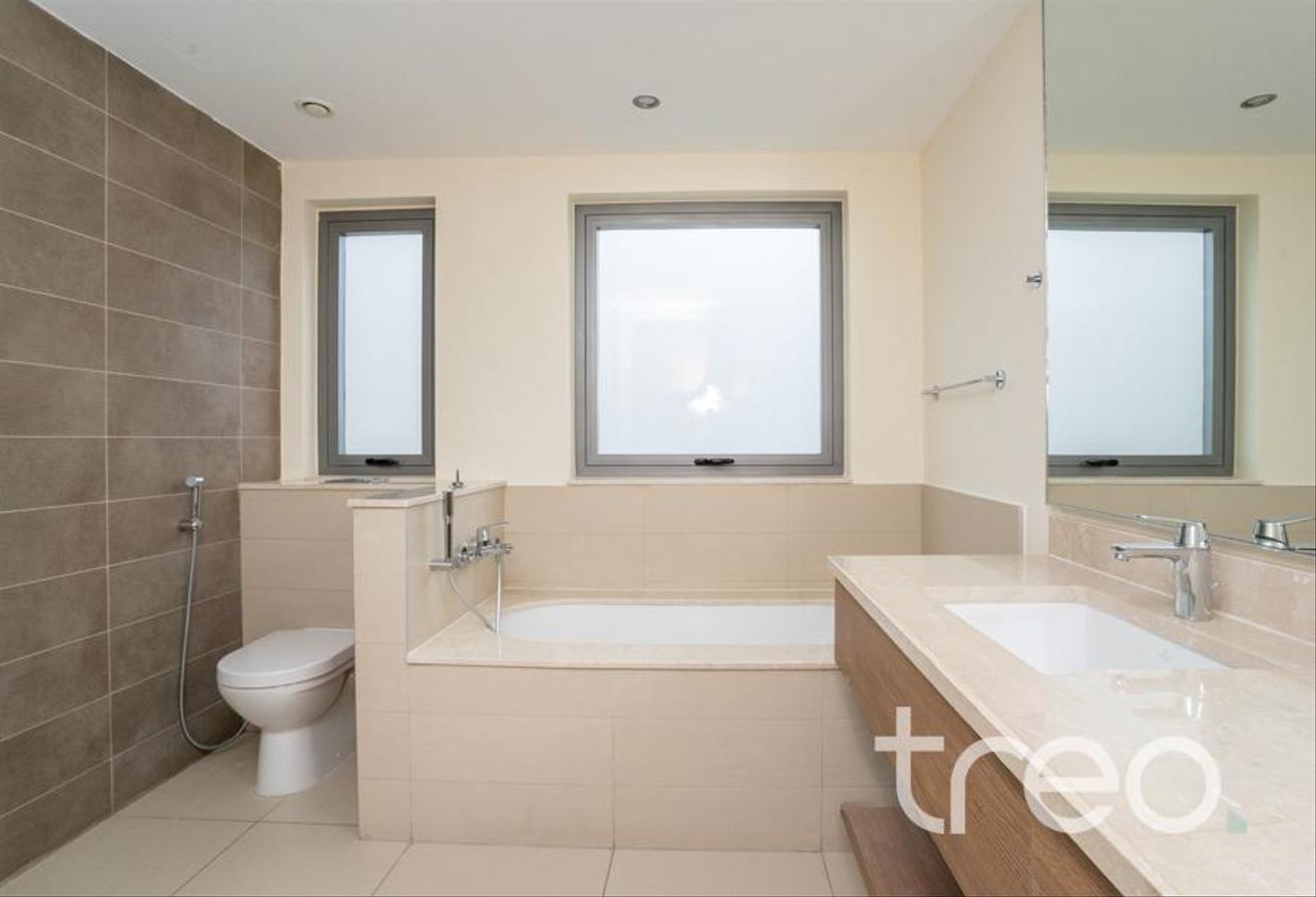 Vacant now | Unfurnished | Landscaped photo 7