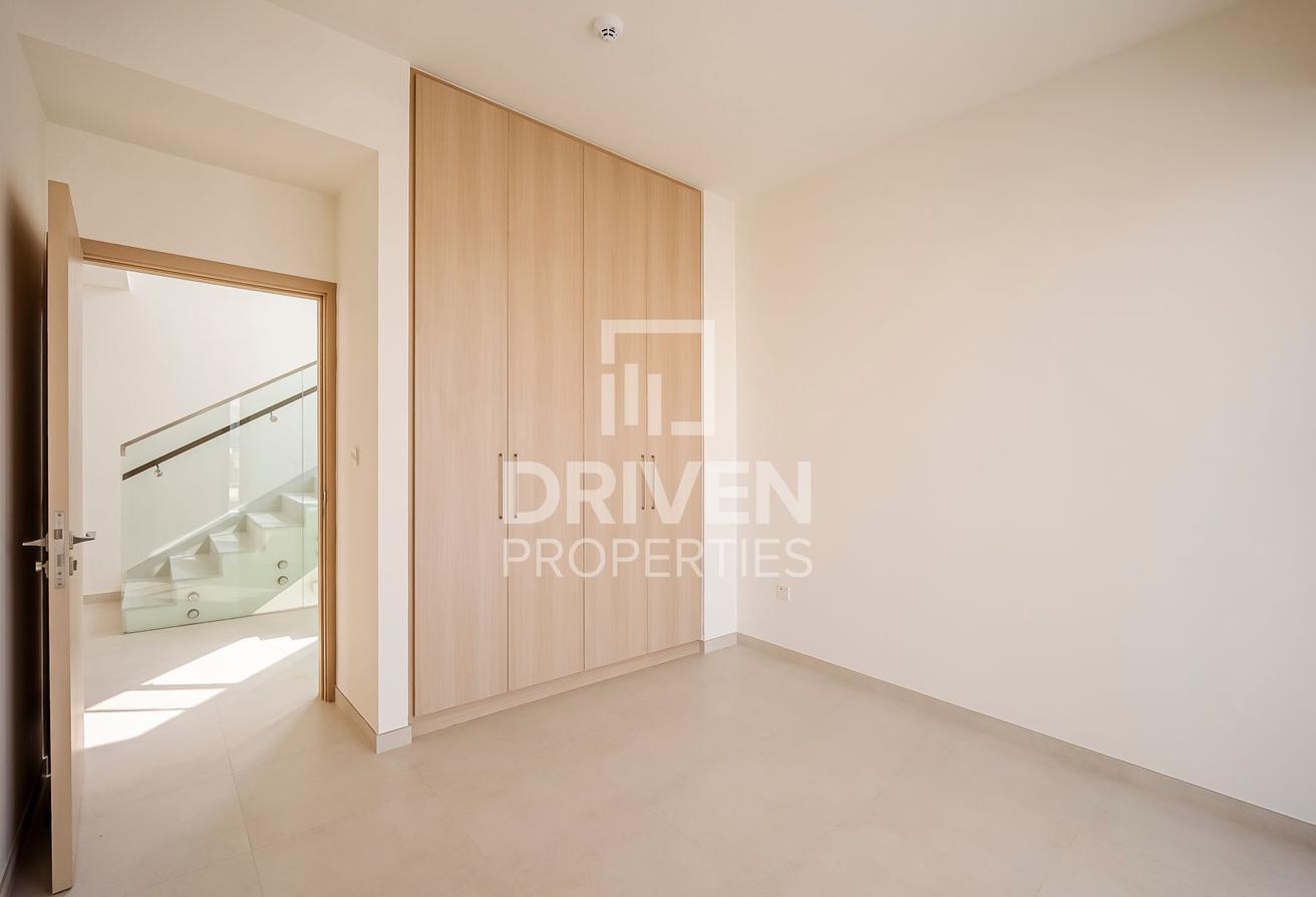 Best Location | Key in Hand | Unique Layout photo 6
