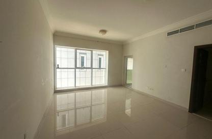 Apartment - 3 Bedrooms - 4 Bathrooms for rent in Al Ferasa Tower - Al Majaz 1 - Al Majaz - Sharjah