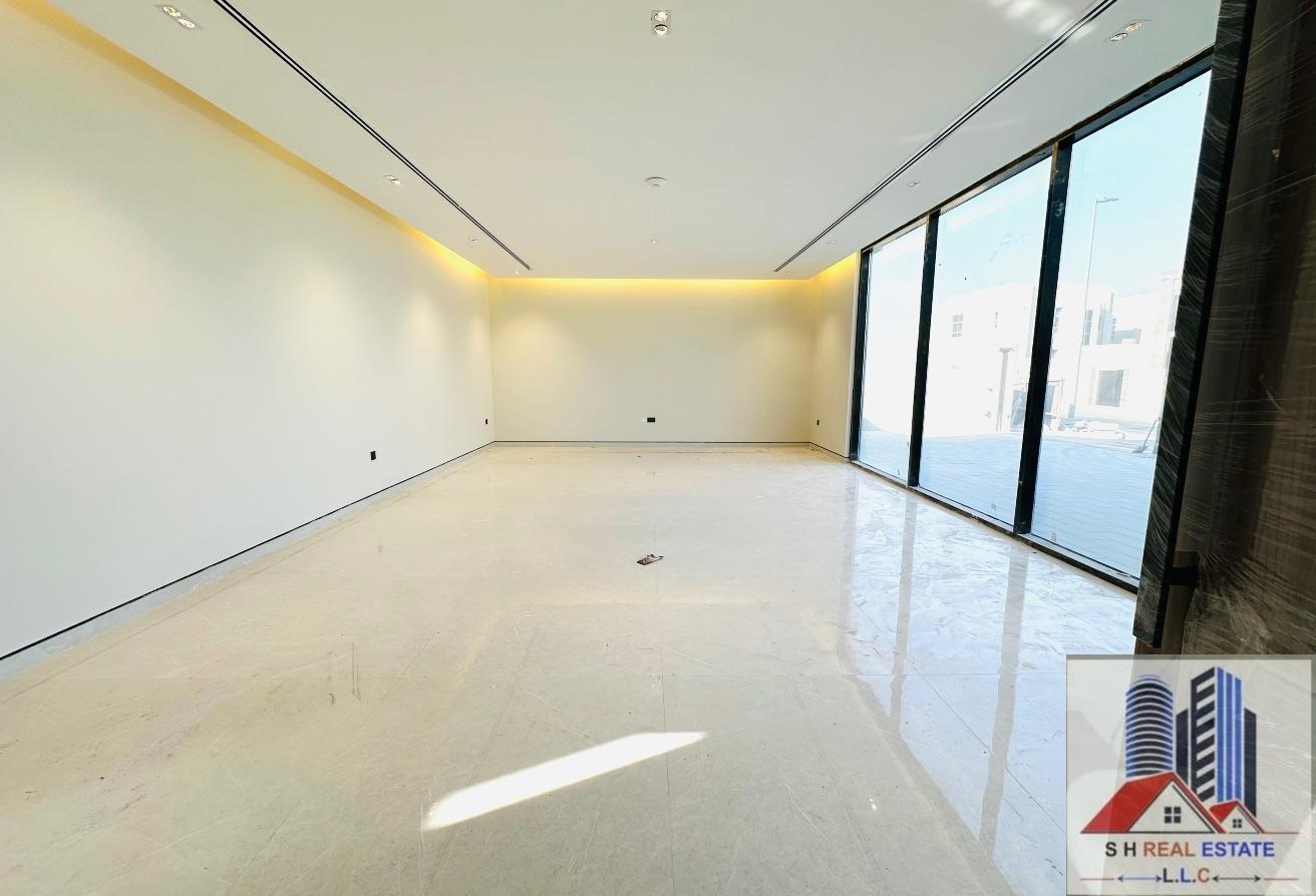 Brand New 5Master Bedrooms Villa Price Nogatible photo 8
