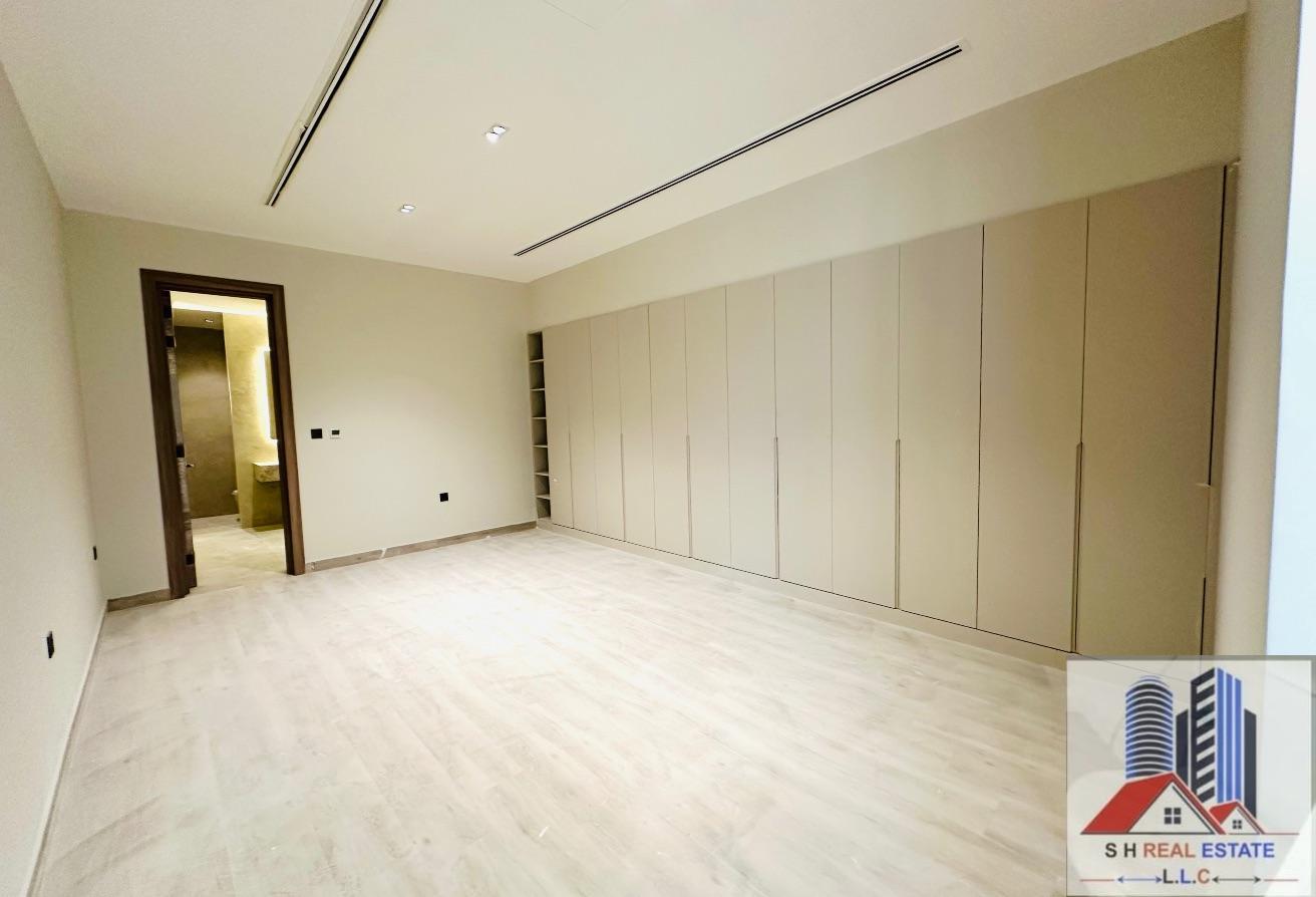 Brand New 5Master Bedrooms Villa Price Nogatible photo 16