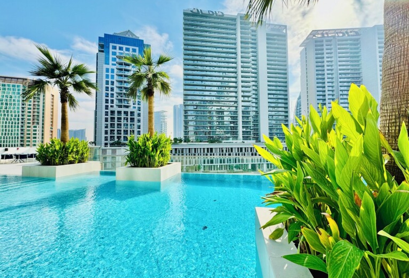 HUGE LAYOUT | FULL BURJ VIEW | 2BD+maid