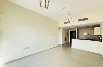 Apartment - 1 Bedroom - 2 Bathrooms for rent in UniEstate Sports Tower - Dubai Sports City - Dubai