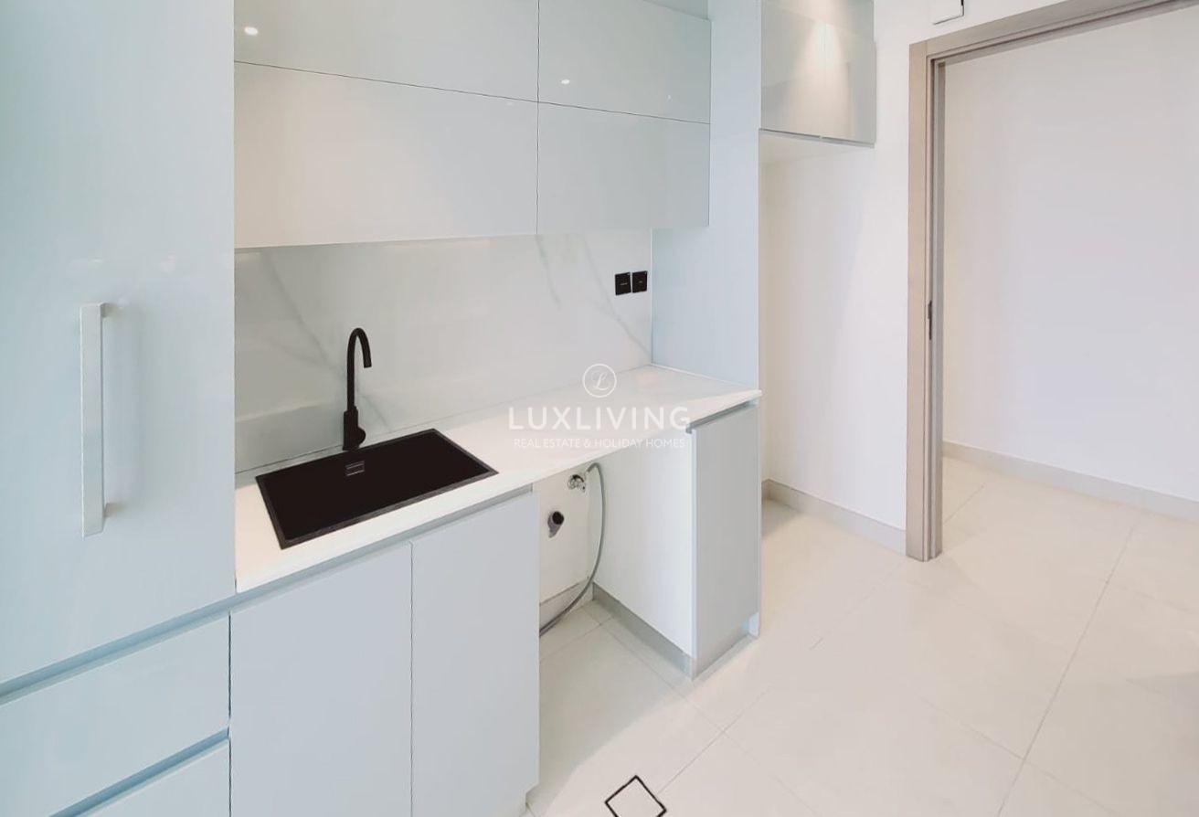 Burj Khalifa Vew | Vastu | Huge Balcony photo 6