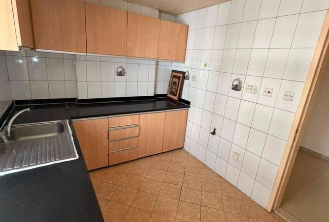 100863829 - Property Image 3