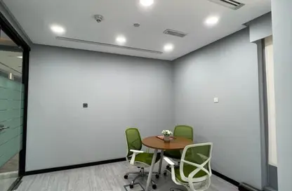 مكتب - غرفة نوم - 5 حمامات للايجار في برج أوبال - الخليج التجاري - دبي