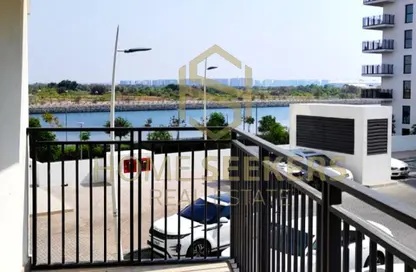 Apartment - Studio - 1 Bathroom for rent in Waters Edge - Yas Island - Abu Dhabi