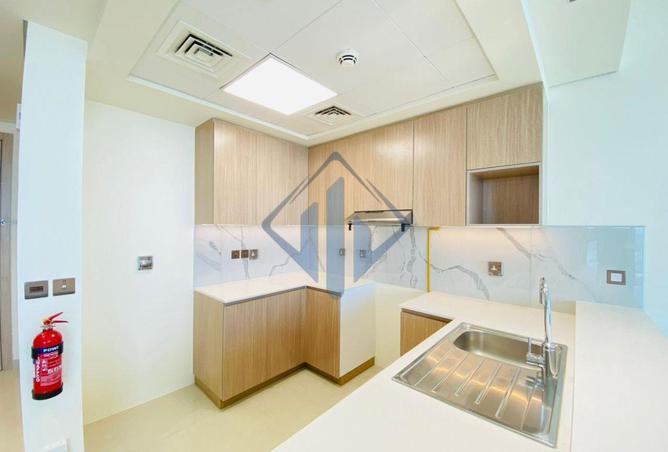 70284083 - صورة العقار 3