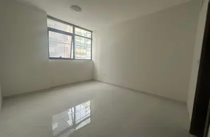 Apartment - 1 Bedroom - 2 Bathrooms for rent in Al Taawoon Tower 1 - Al Taawoon Towers - Al Khan - Sharjah