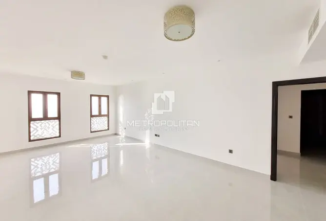 125176656 - Property Image 2