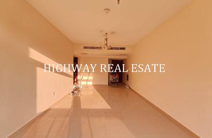 Apartment - 2 Bedrooms - 3 Bathrooms for rent in Muwaileh 3 Building - Muwaileh - Sharjah
