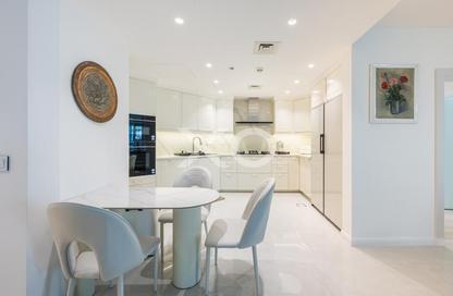 Apartment - 3 Bedrooms - 3 Bathrooms for sale in Al Tamr - Shoreline Apartments - Palm Jumeirah - Dubai