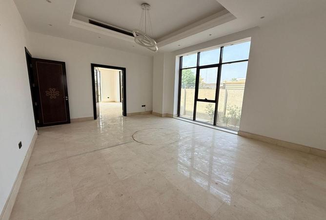 77362026 - Property Image 2