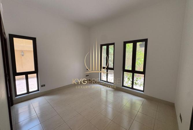 111409944 - Property Image 3