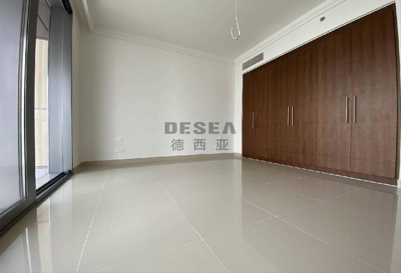 Full Burj View | Bright | Large Layout photo 7
