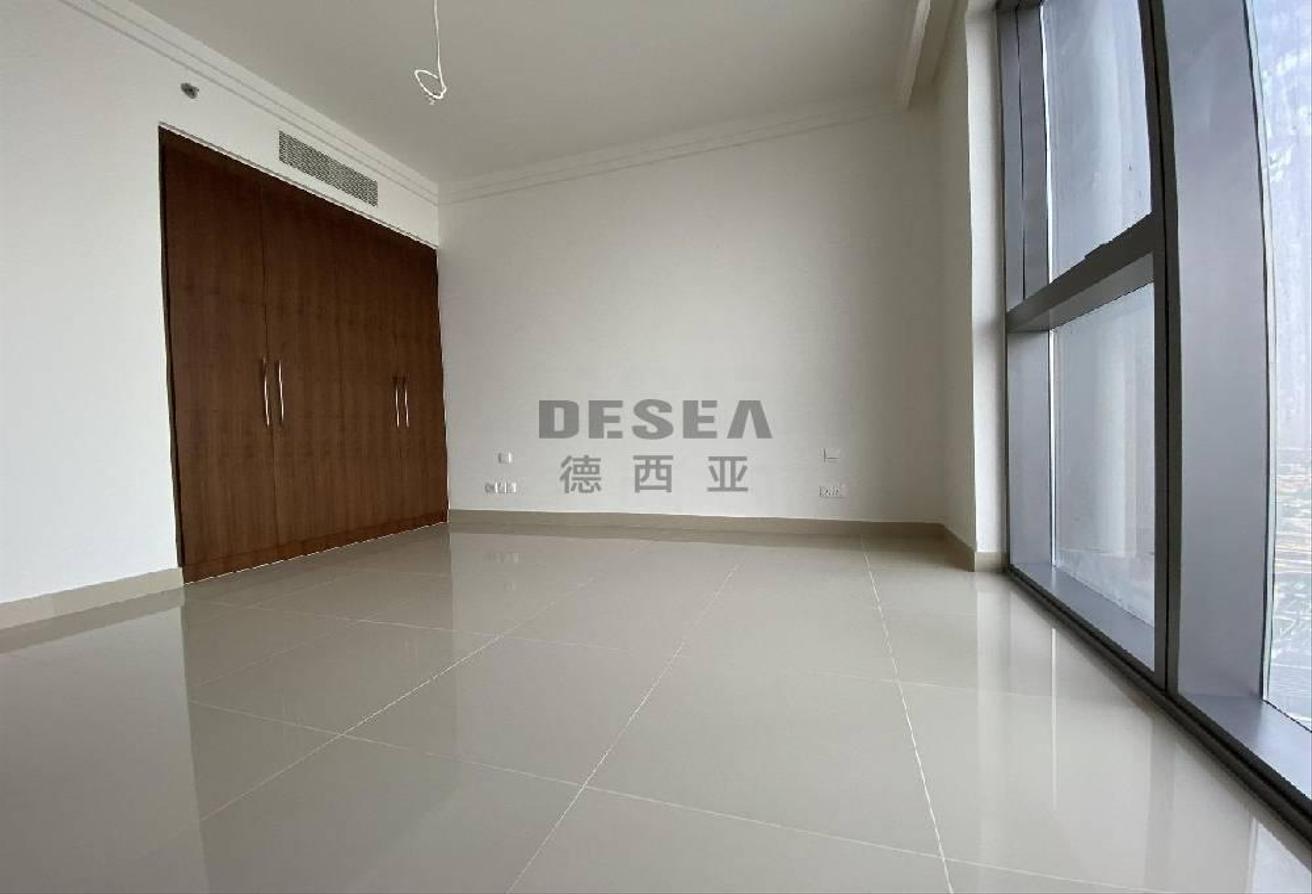 Full Burj View | Bright | Large Layout photo 9