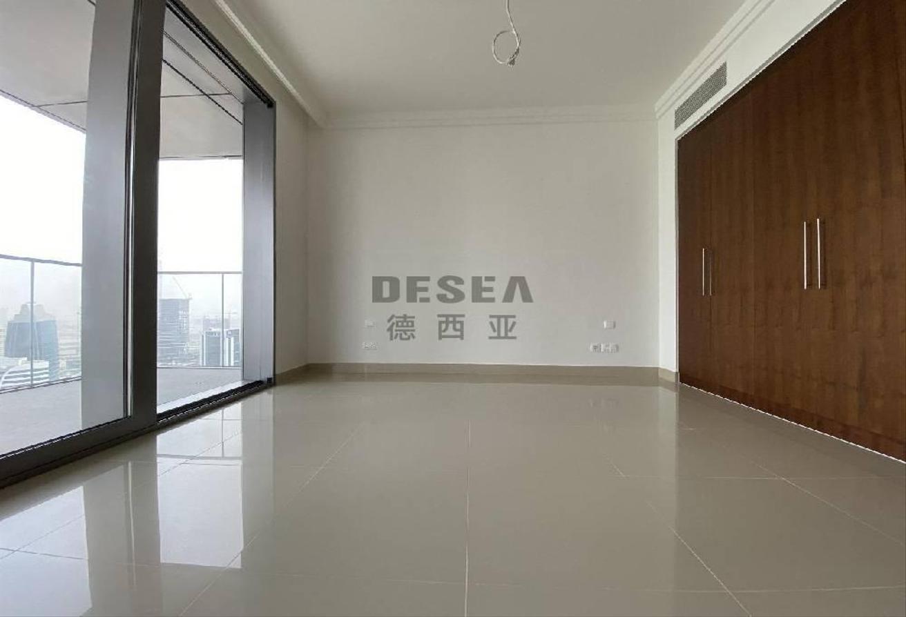 Full Burj View | Bright | Large Layout photo 11
