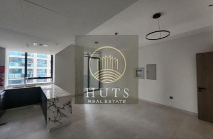Apartment - 2 - 2 for rent in Amal Tower - Dubai Sports City - Dubai